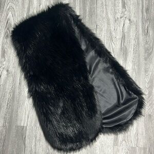 Lulus black fur shawl